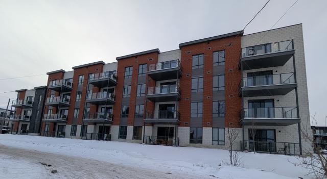 Hybrid windows St-Jean